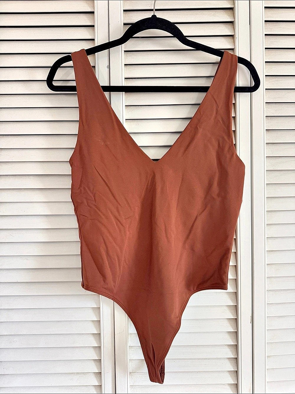 Babaton Contour V-Neck Bodysuit Brown Like New